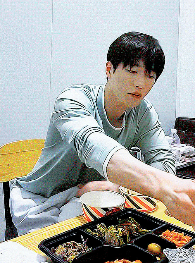 caSNRK.gif