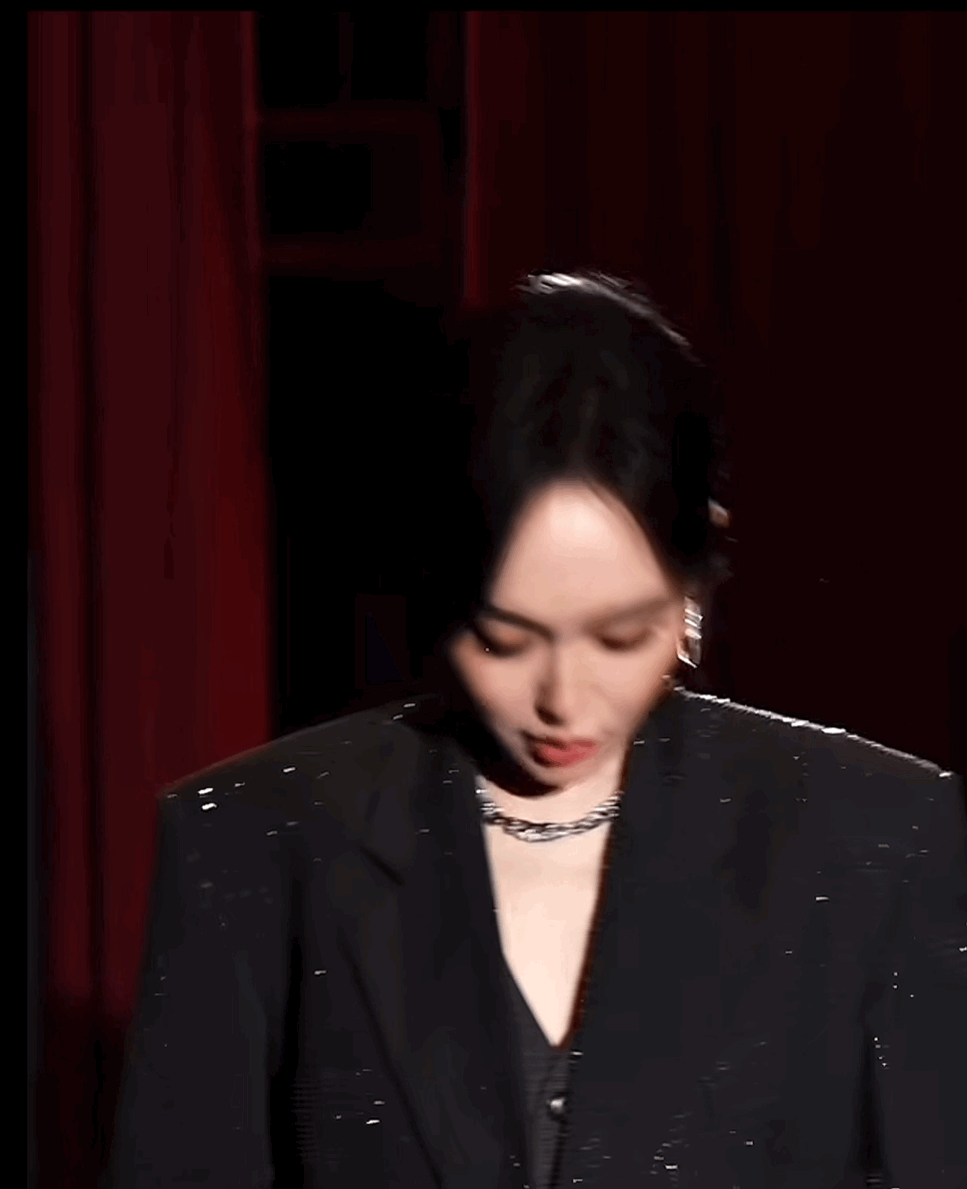 ccdviR.gif