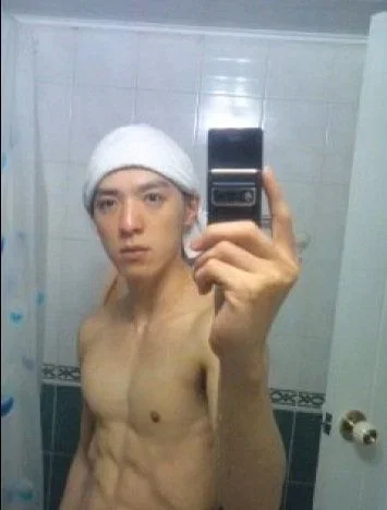 cqqMoN