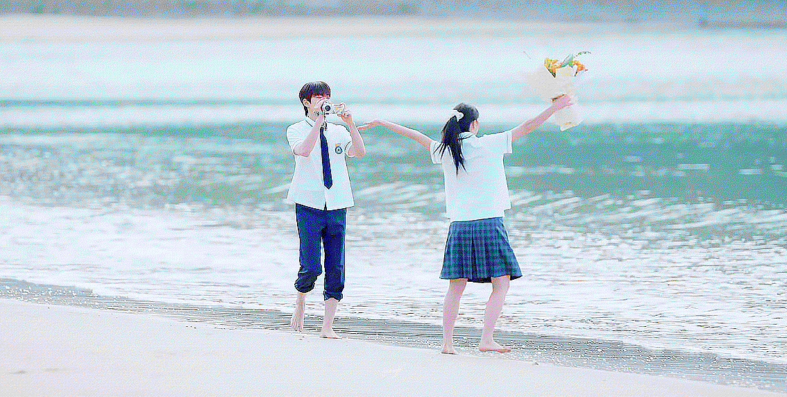 cyzOQX.gif