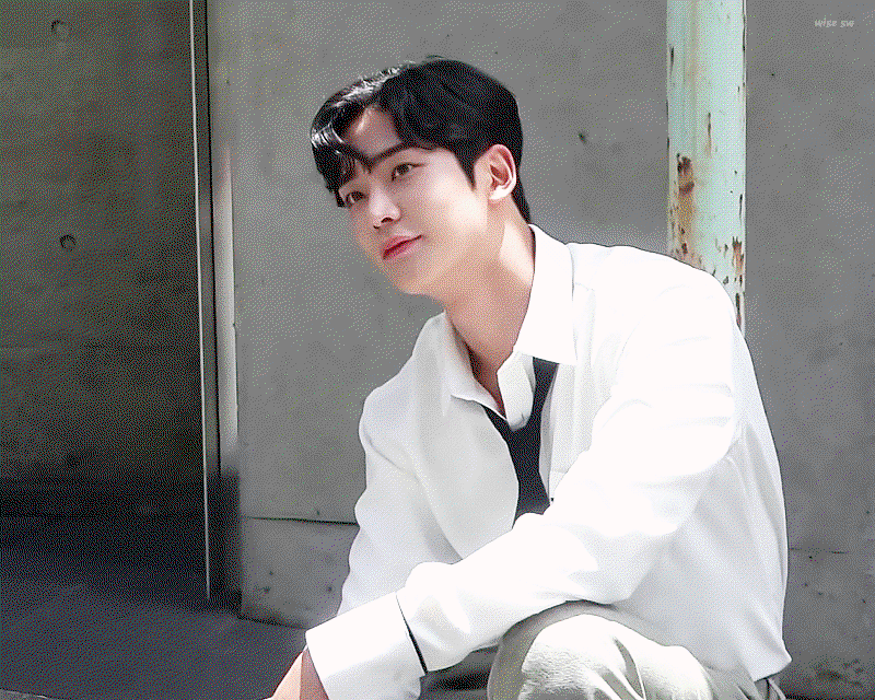 czHwPl.gif