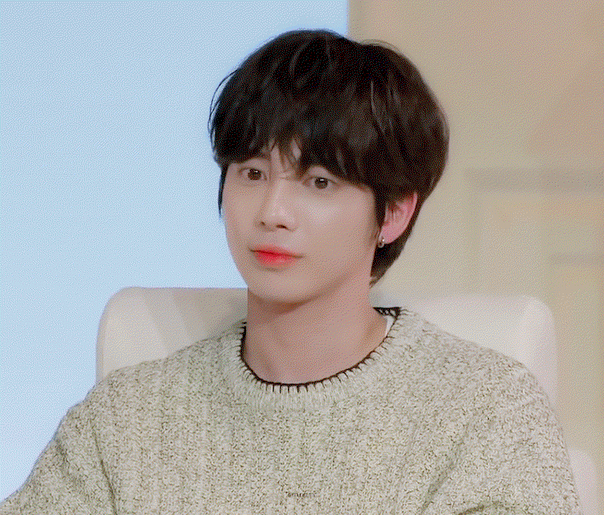 dJGNHJ.gif