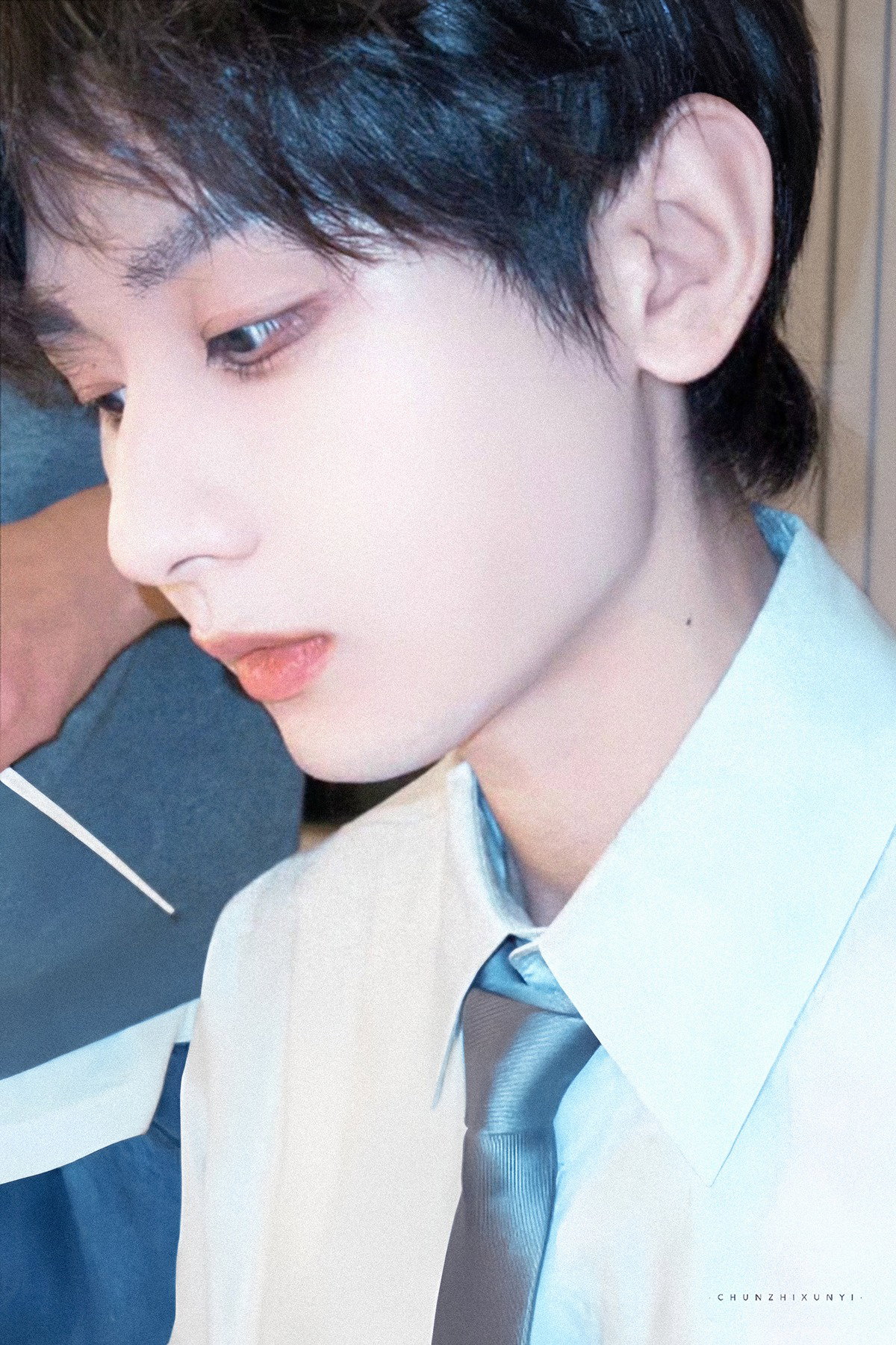 dJjyoW