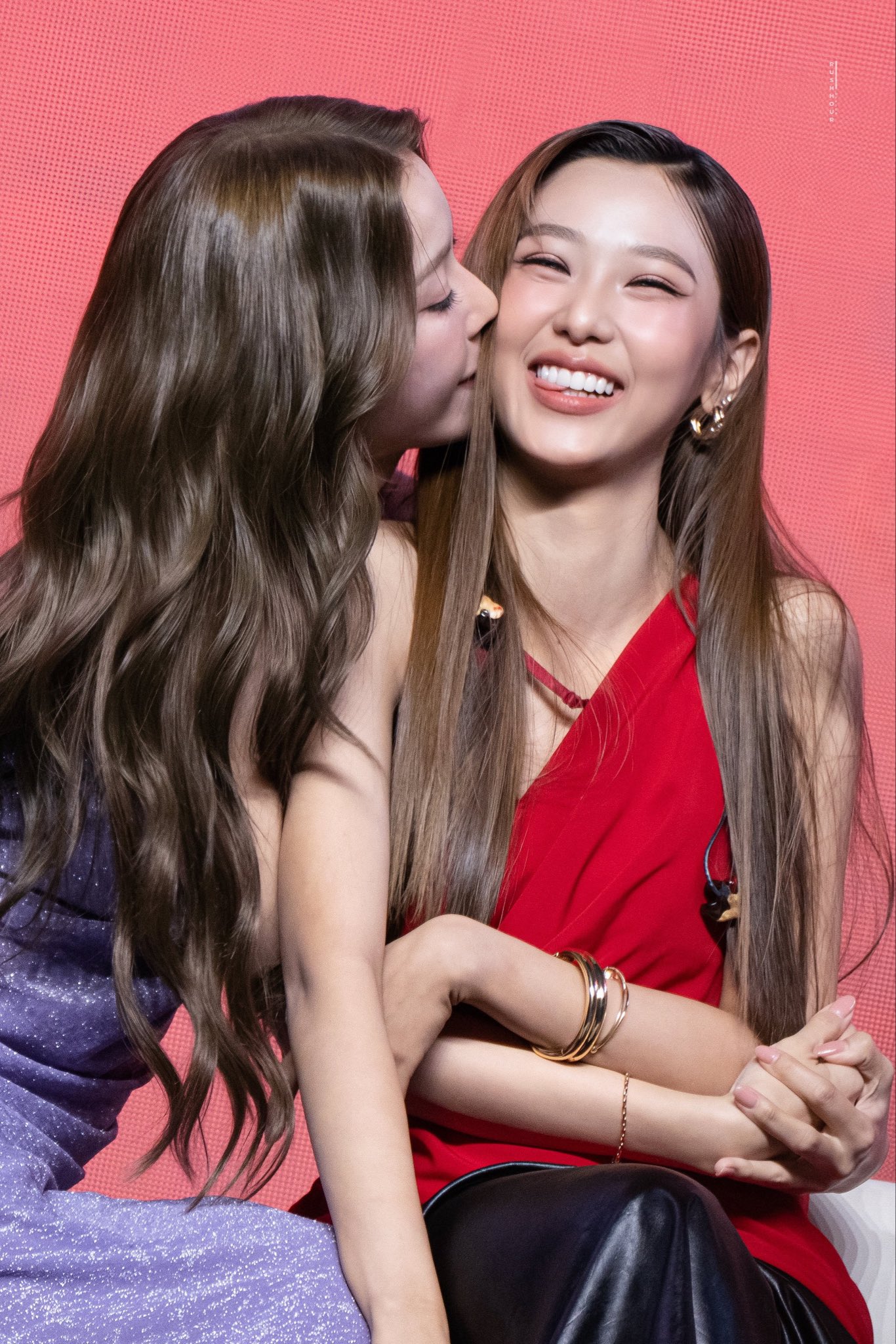 dOSjIq