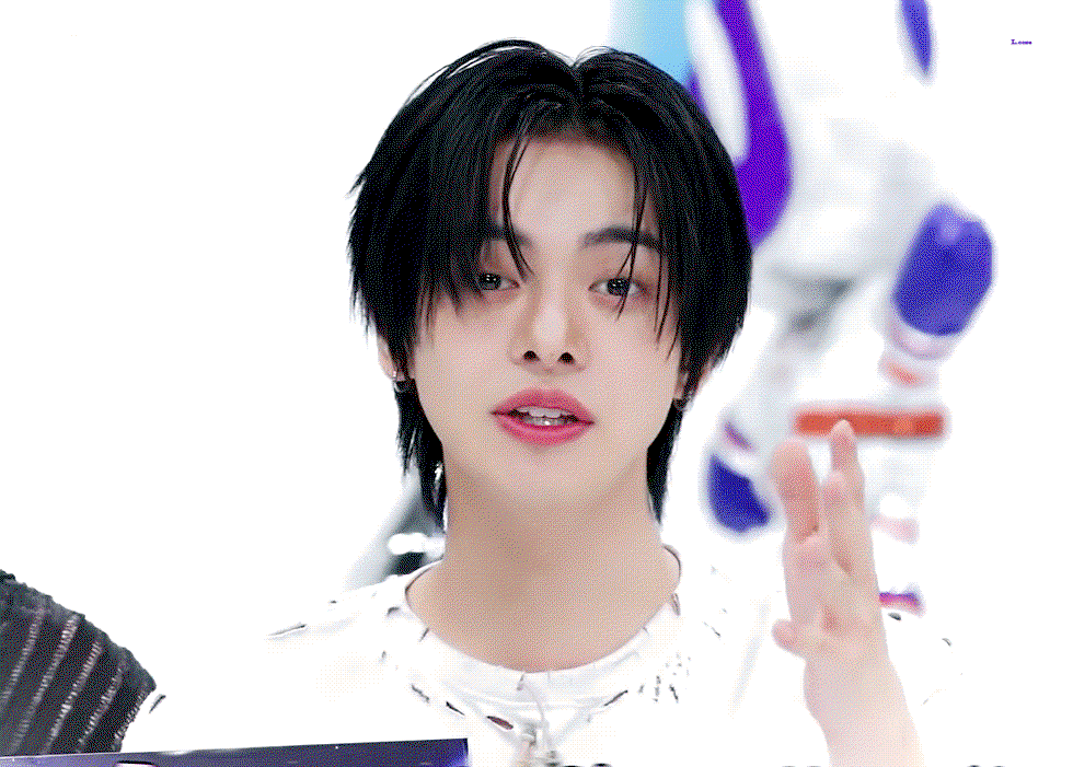 dXIxJU.gif