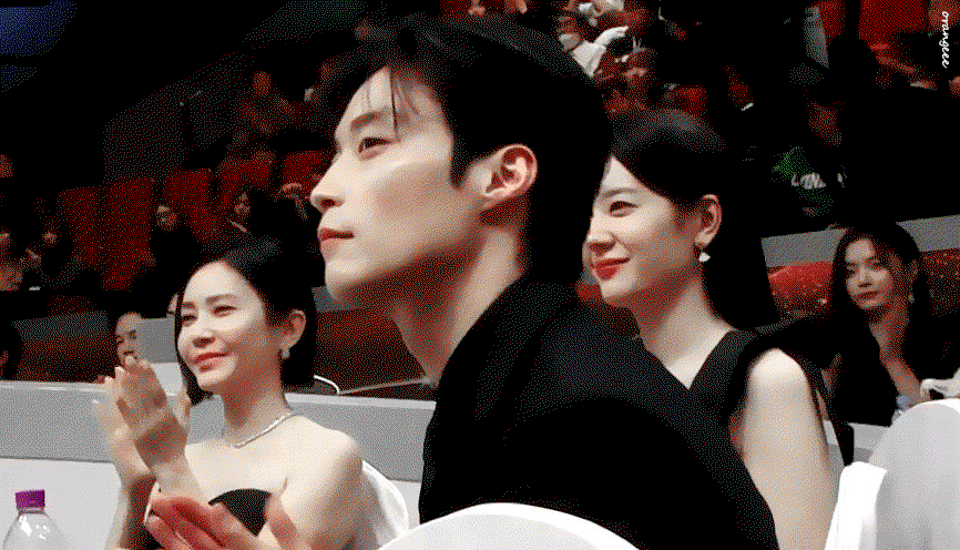 daoXGy.gif