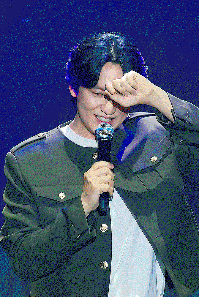dcdyeO.gif