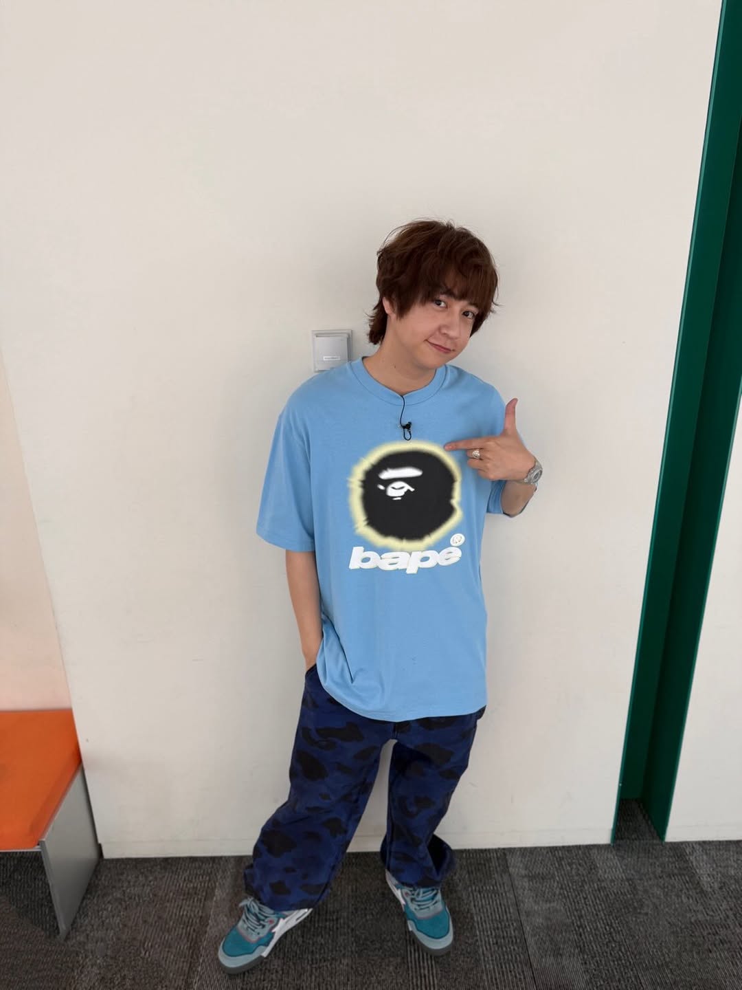 deJqGi