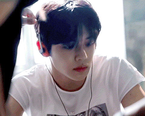dkcFxq.gif