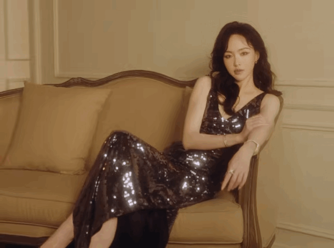 dyhKIb.gif