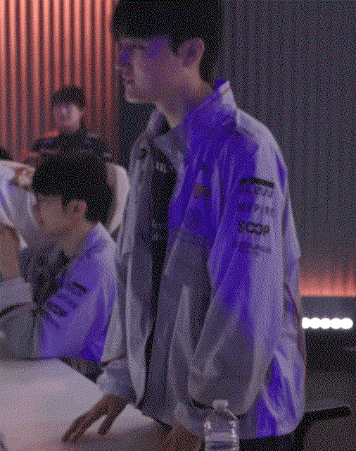 eAZqii.gif