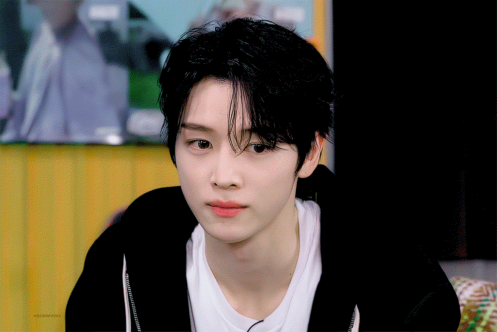 eGyRwp.gif