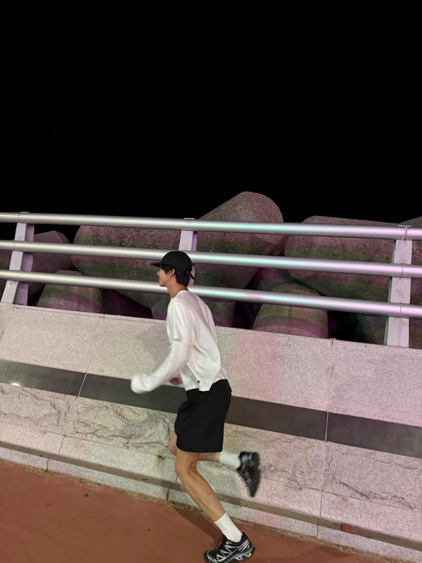 eOFHiu