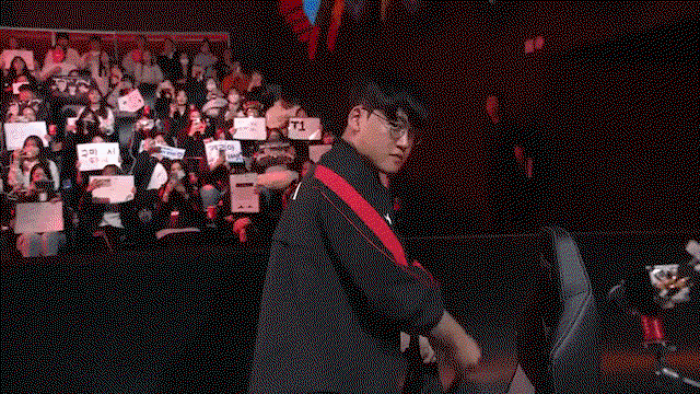 ebOEMb.gif