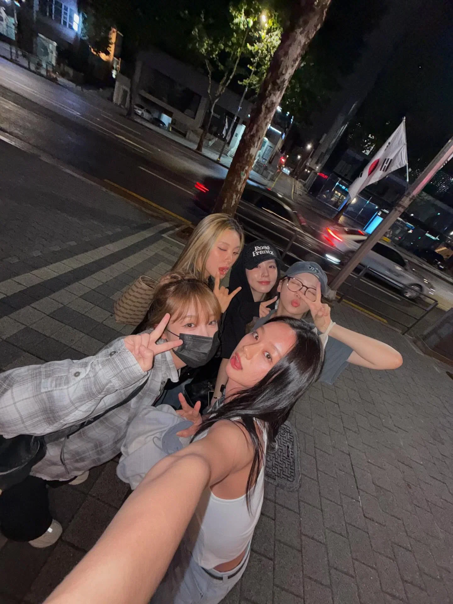 ecxtDz