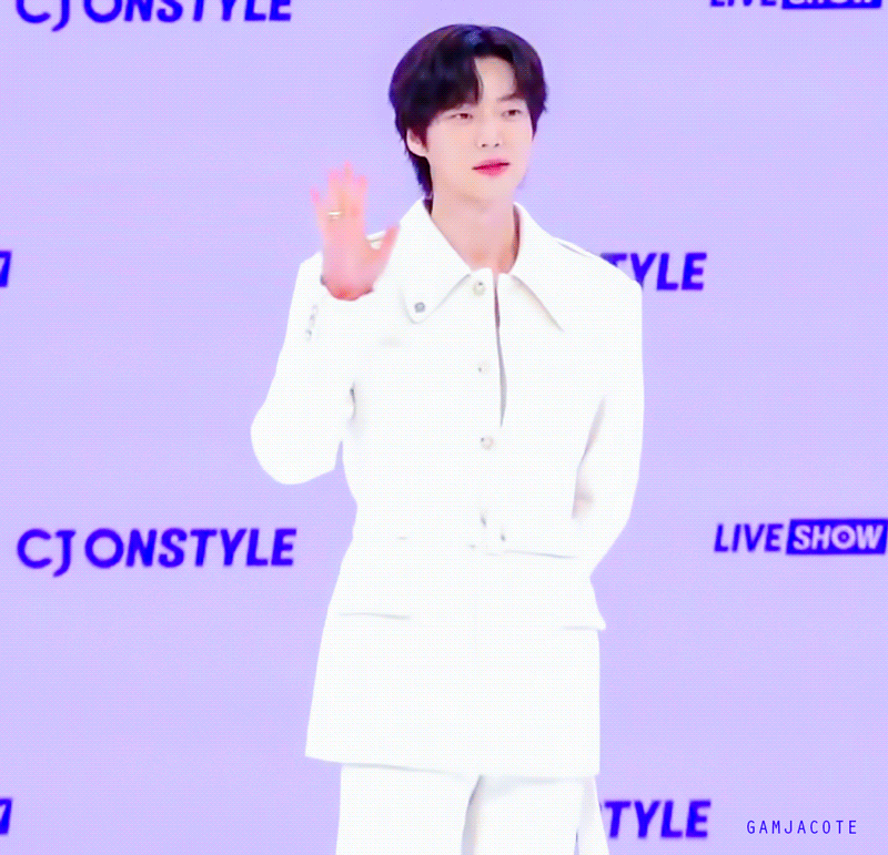 euRCzn.gif