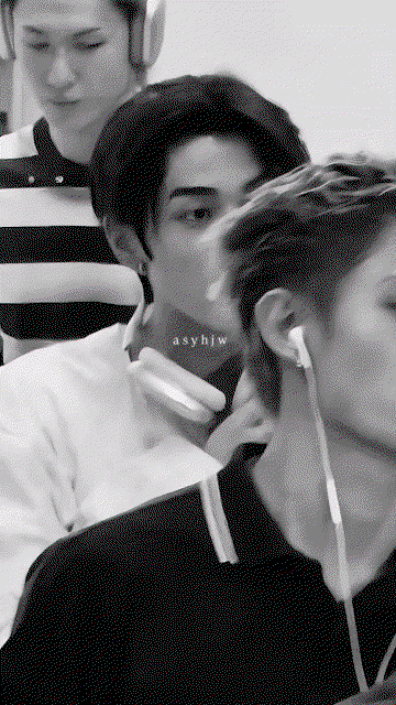 ewRcNV.gif