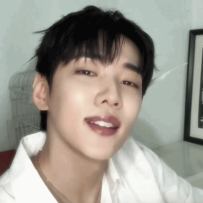 ezYmaQ.gif