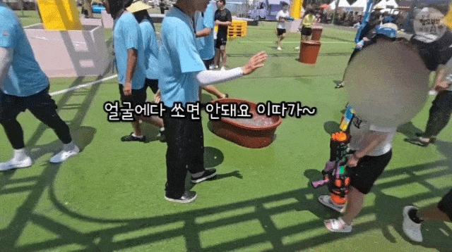 ezeKZV.gif