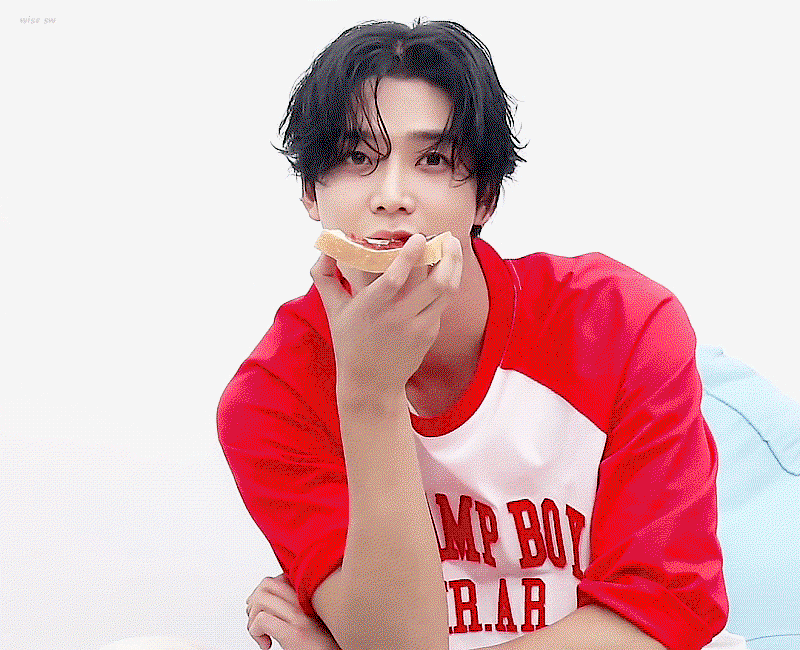 fFeEUx.gif