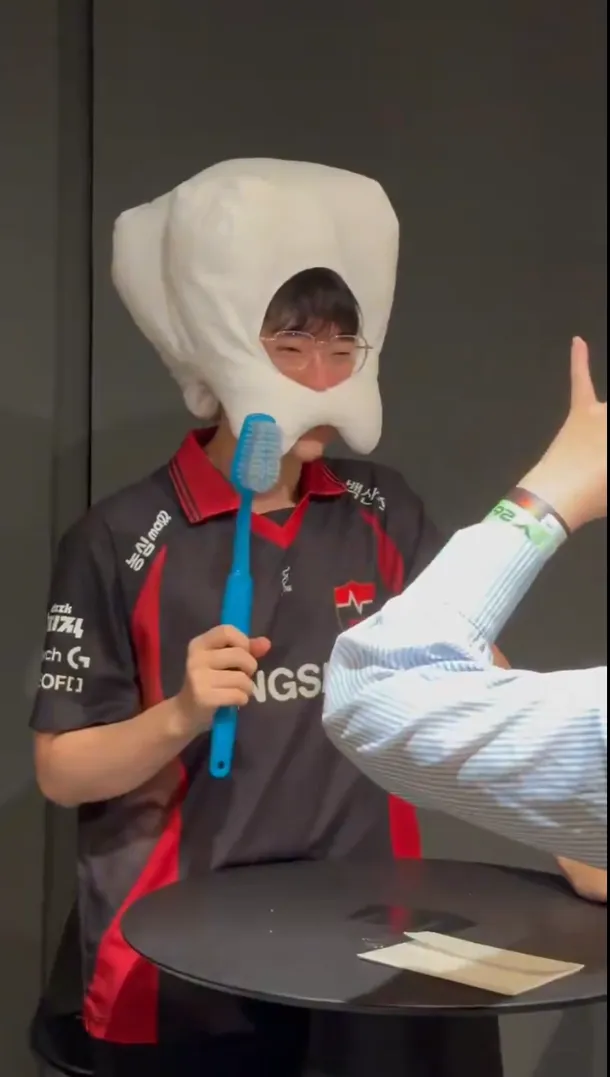 fLKJjp