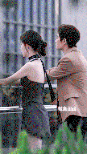 fUkGPm.gif