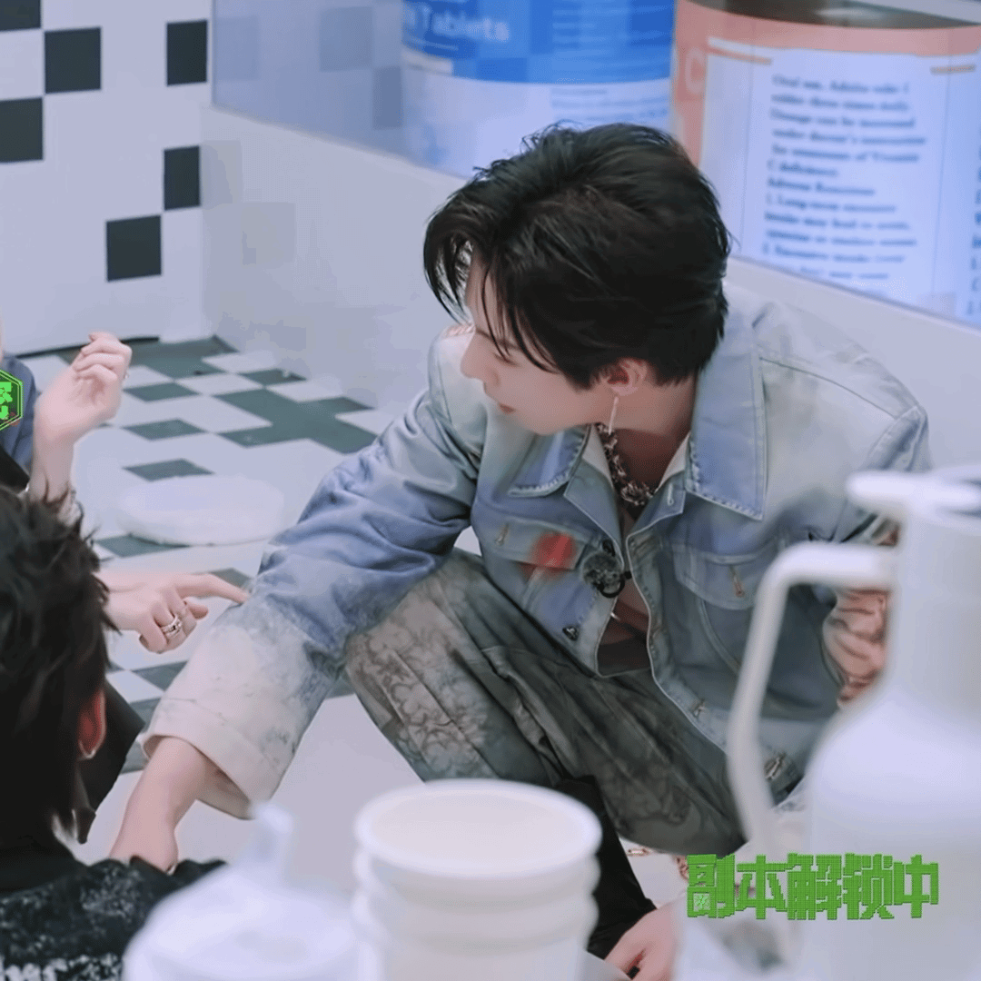 fZfBhm.gif