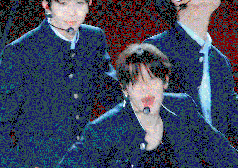 fZiawB.gif