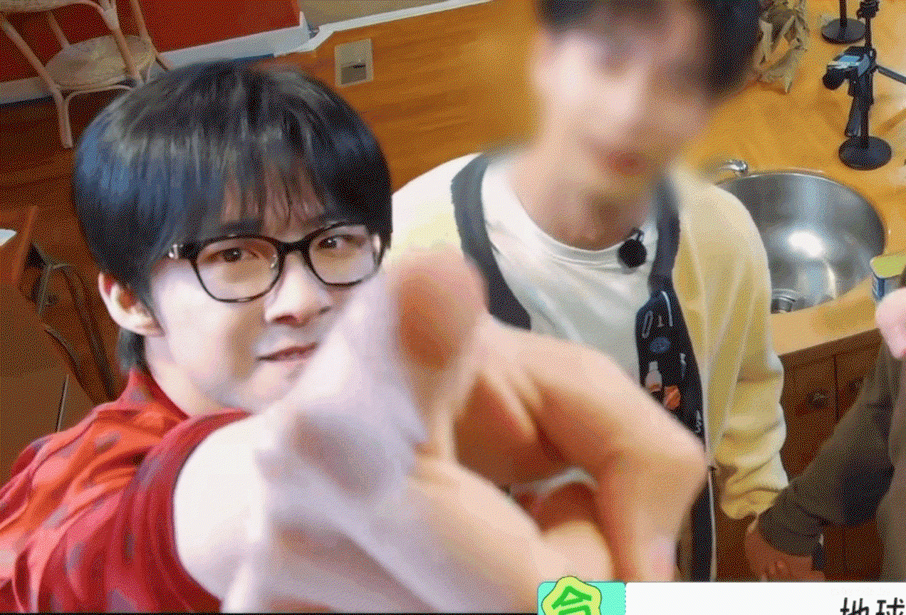 ftzuGA.gif