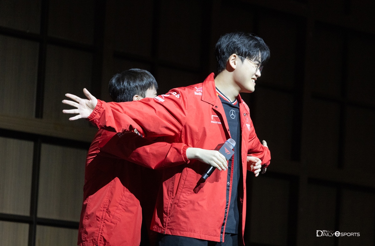 0504_fanmeet_02