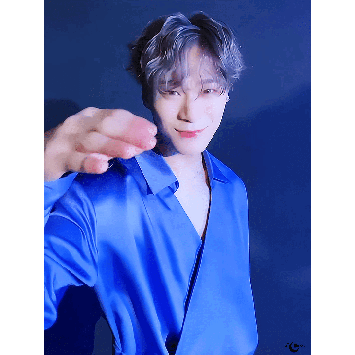 gGZqAO.gif