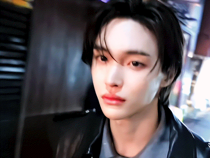 gIAcUK.gif