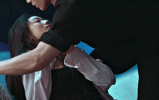 gKMSUU.gif