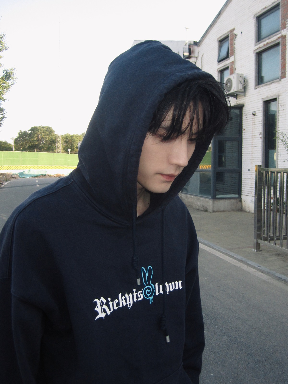 gKUXBy