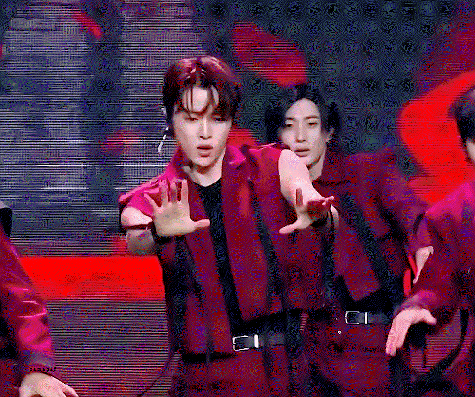 gLWlXZ.gif