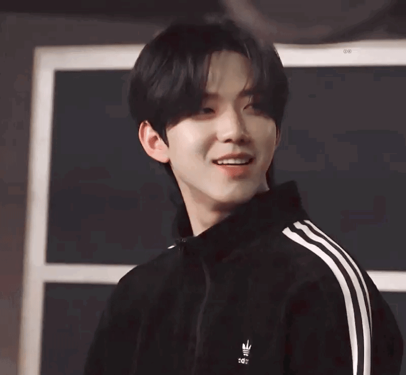 gSJhGH.gif