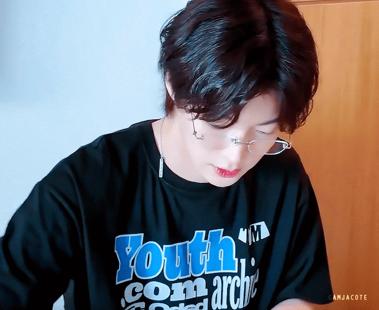 gSqoHa.gif