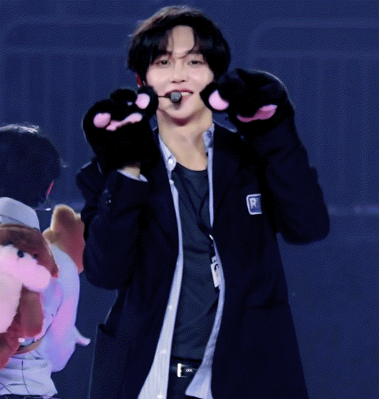 gTJCJX.gif
