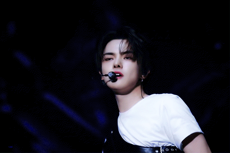 gxEBqu.gif