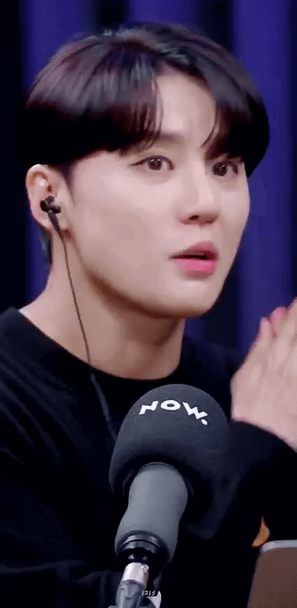 gxgsVD.gif