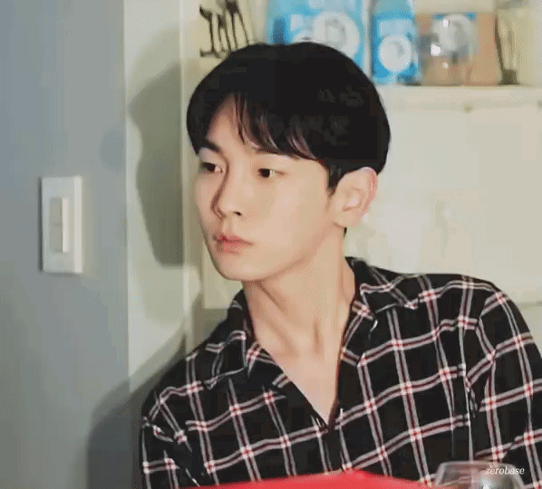 hGWLou.gif
