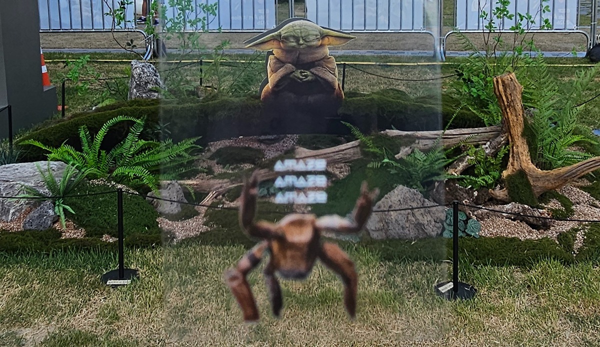 hLqFbQ