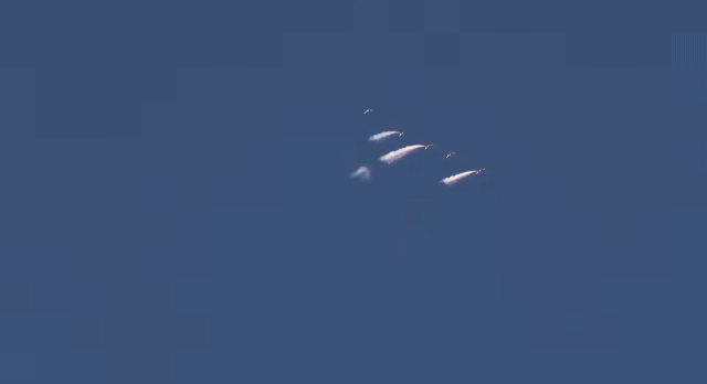 hQPOTb.gif
