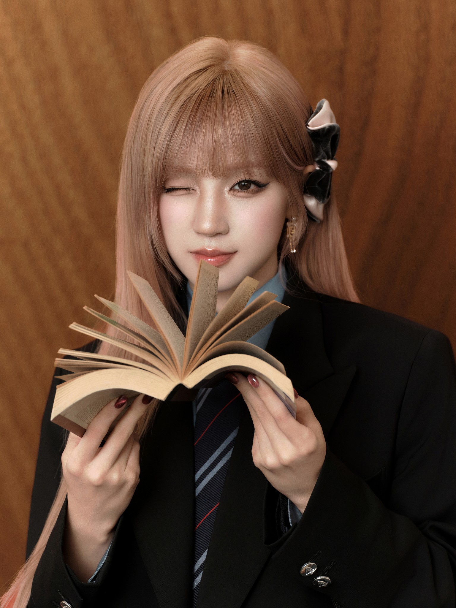 hYztUs