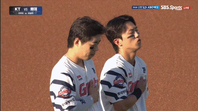 heLwEY.gif