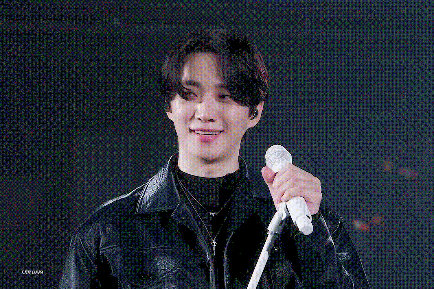 hebKFd.gif