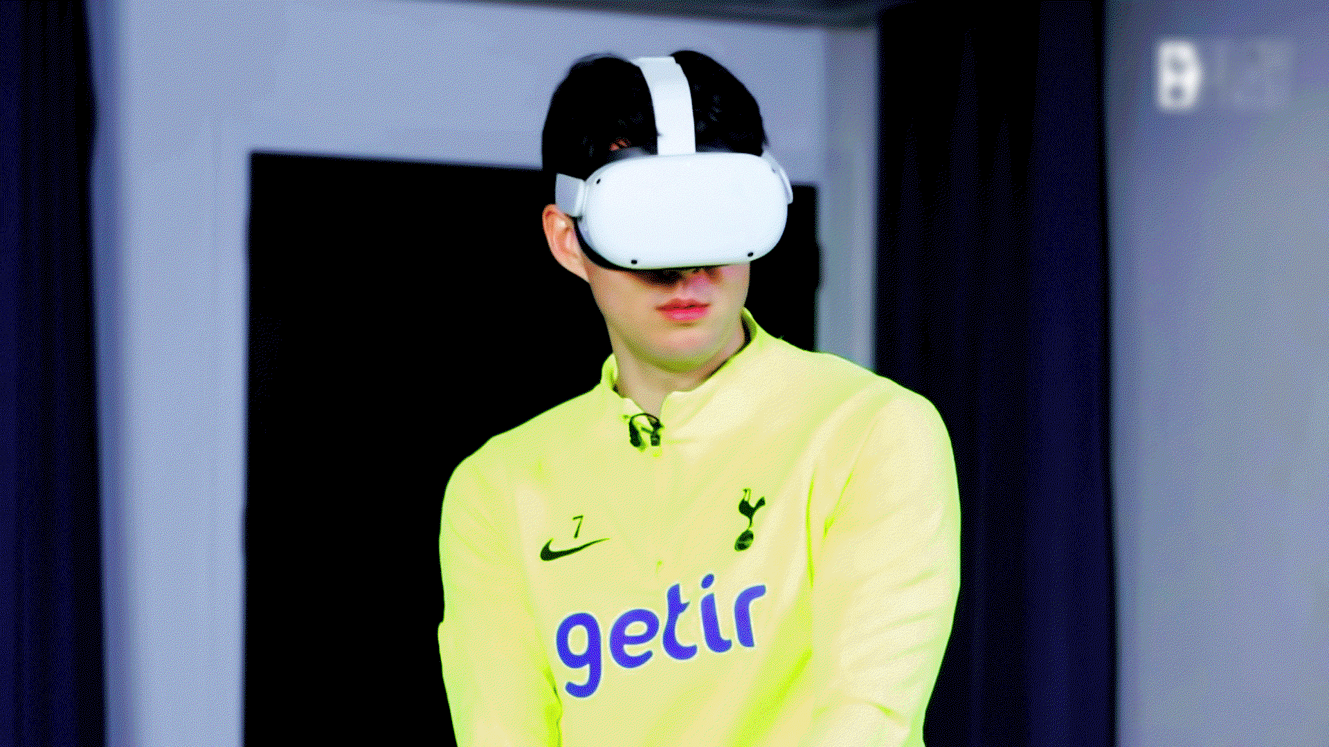 hfSvtP.gif