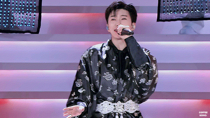 hixqOE.gif