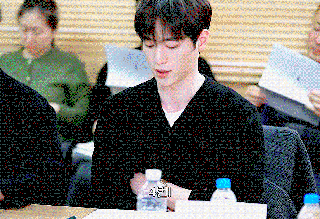 hsHGJF.gif