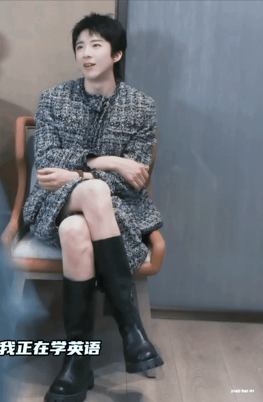 hxSpyT.gif